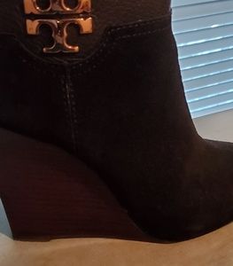 Tory Burch sued wedge bootie